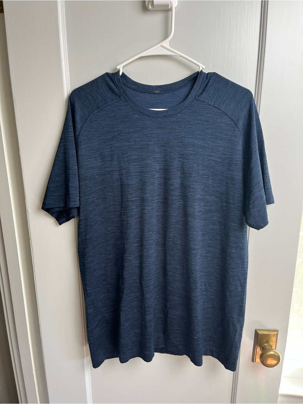 Lululemon Metal Vent Tech Shirt Mens Size L Navy Blue Athletic Gym Training